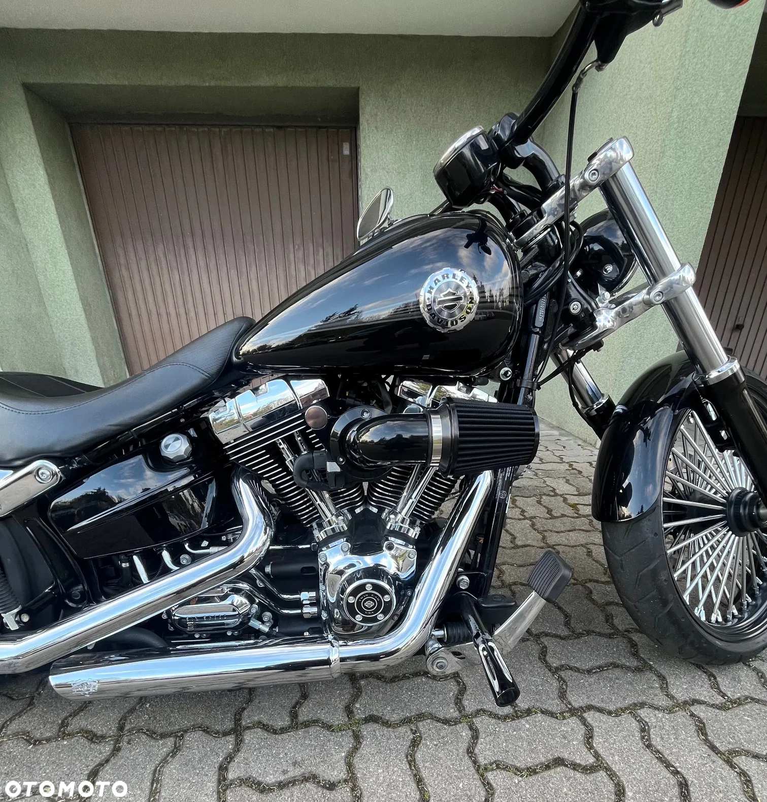 Harley-Davidson Softail Breakout - 3