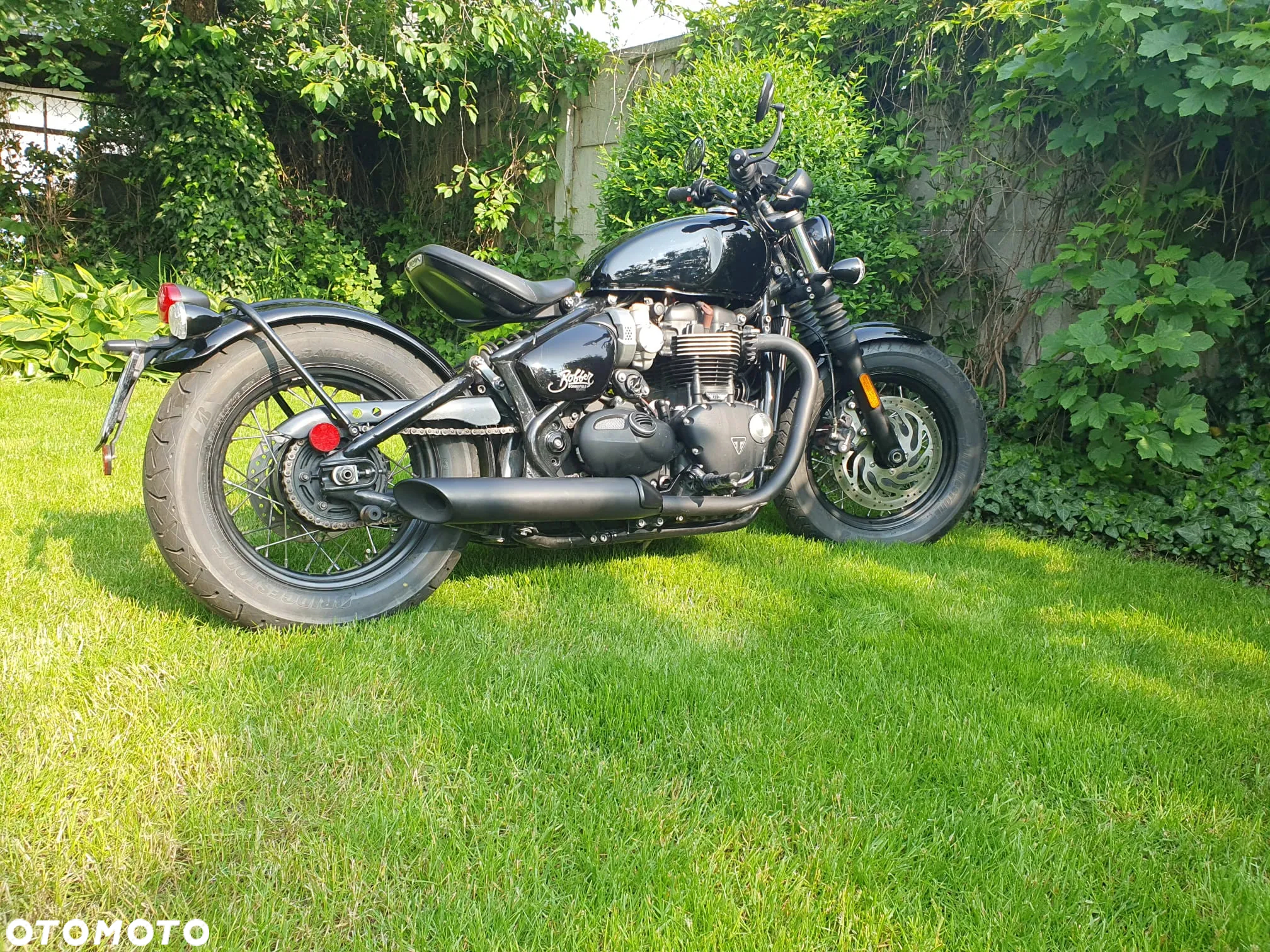 Triumph Bonneville Bobber - 5