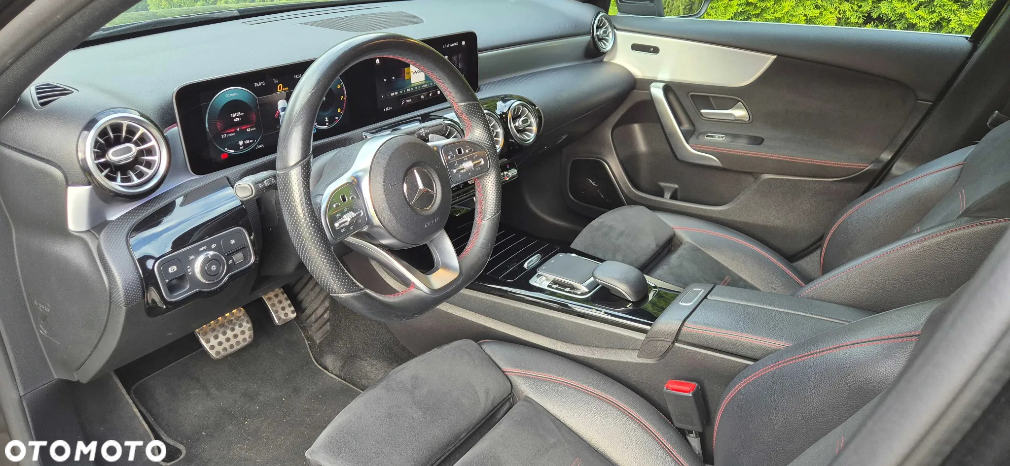 Mercedes-Benz Klasa A 220 4-Matic AMG Line 7G-DCT - 11