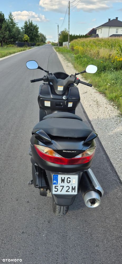 Suzuki Burgman - 8