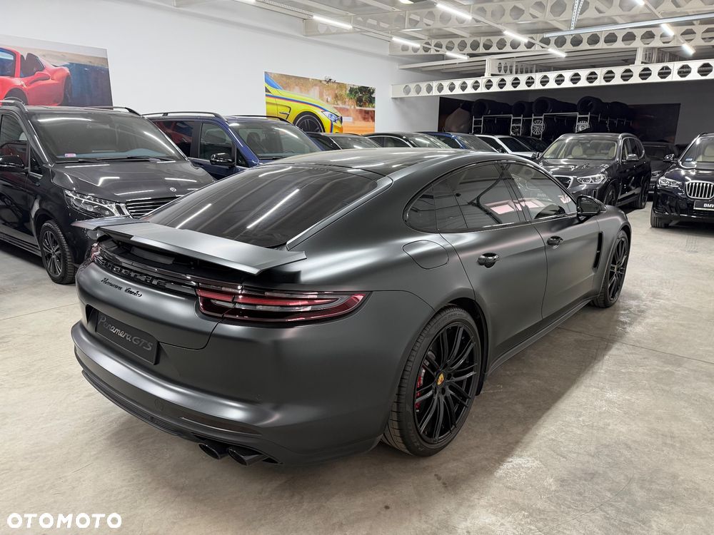 Porsche Panamera Turbo - 8