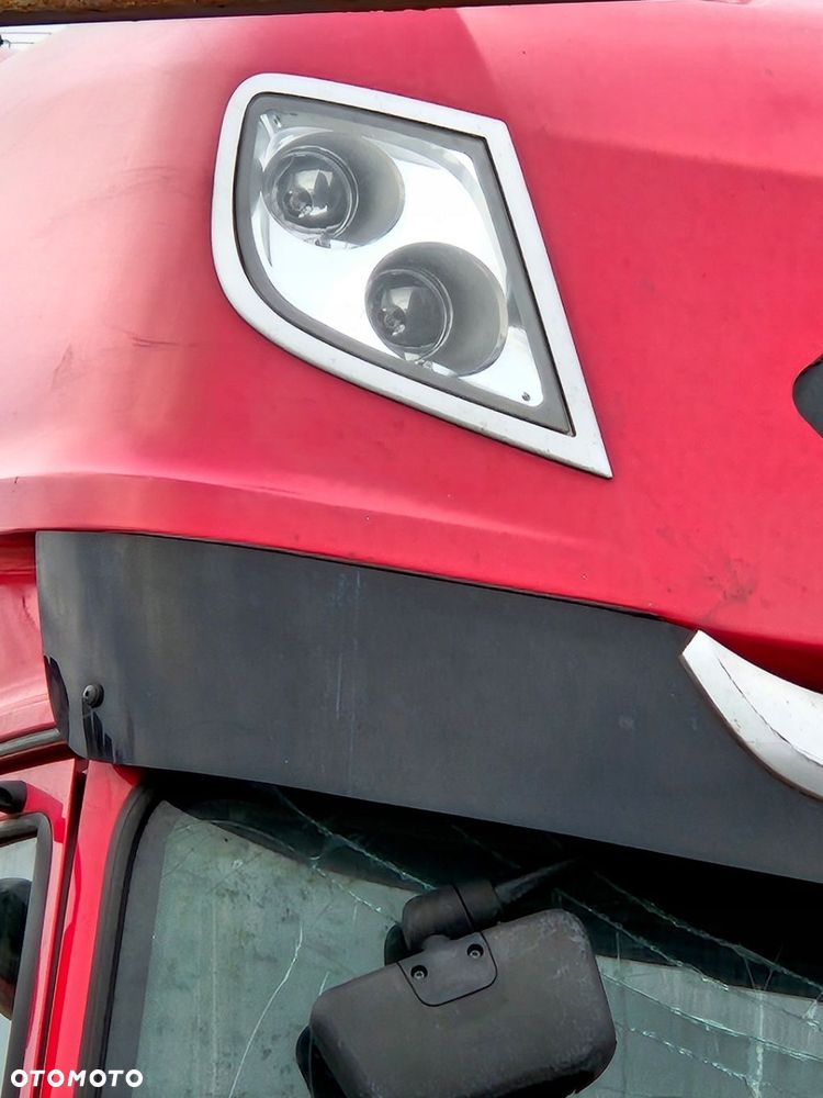 HALOGEN GÓRNY DACHOWY LAMPA SKYLIGHT SKY LIGHT PRAWA DAF XF 106 EURO 6 LIFT - 1