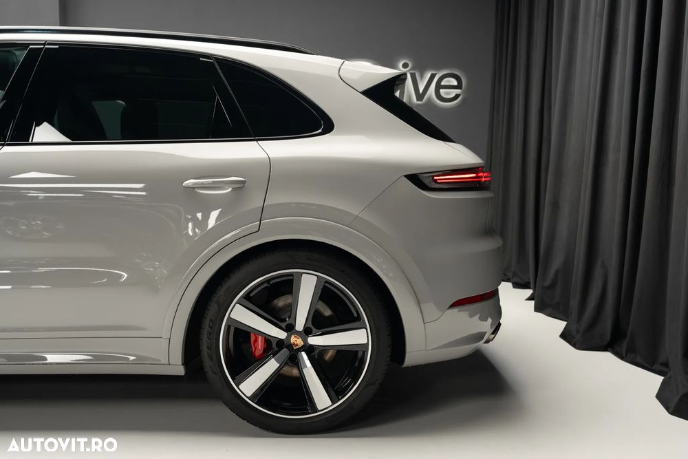 Porsche Cayenne - 13