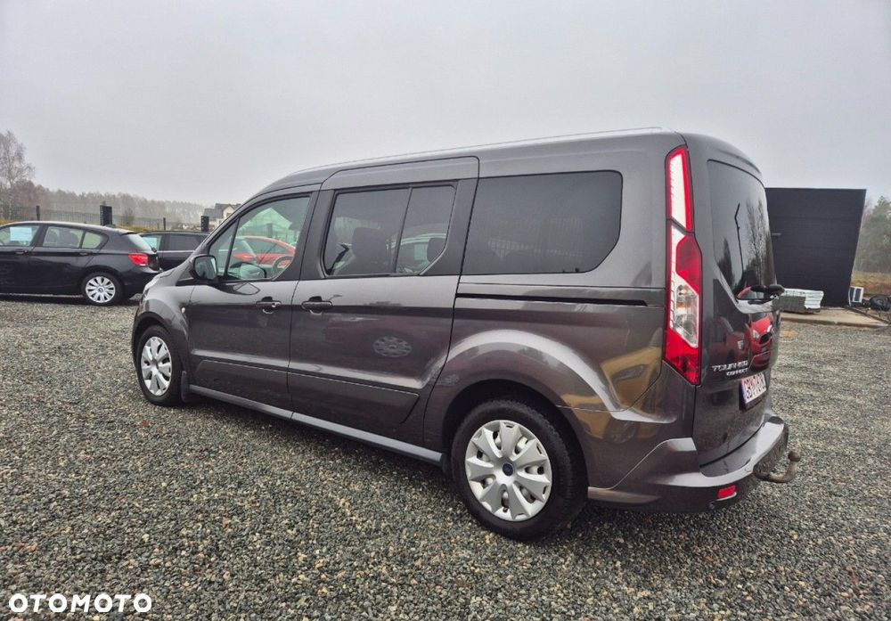 Ford Tourneo Connect Grand - 33