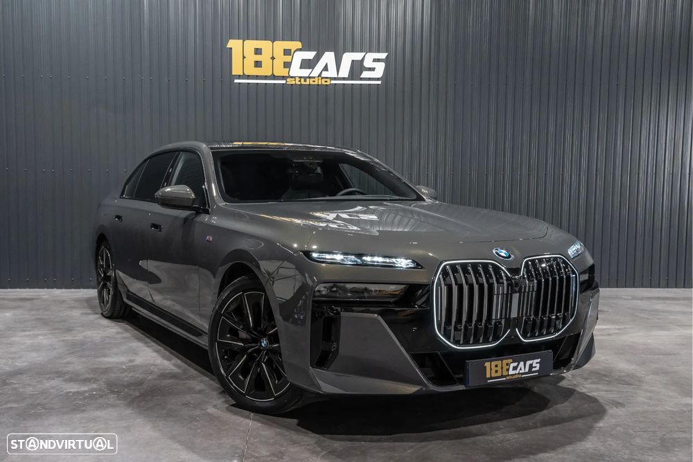 BMW 750 750e xDrive Pack Desportivo M - 3