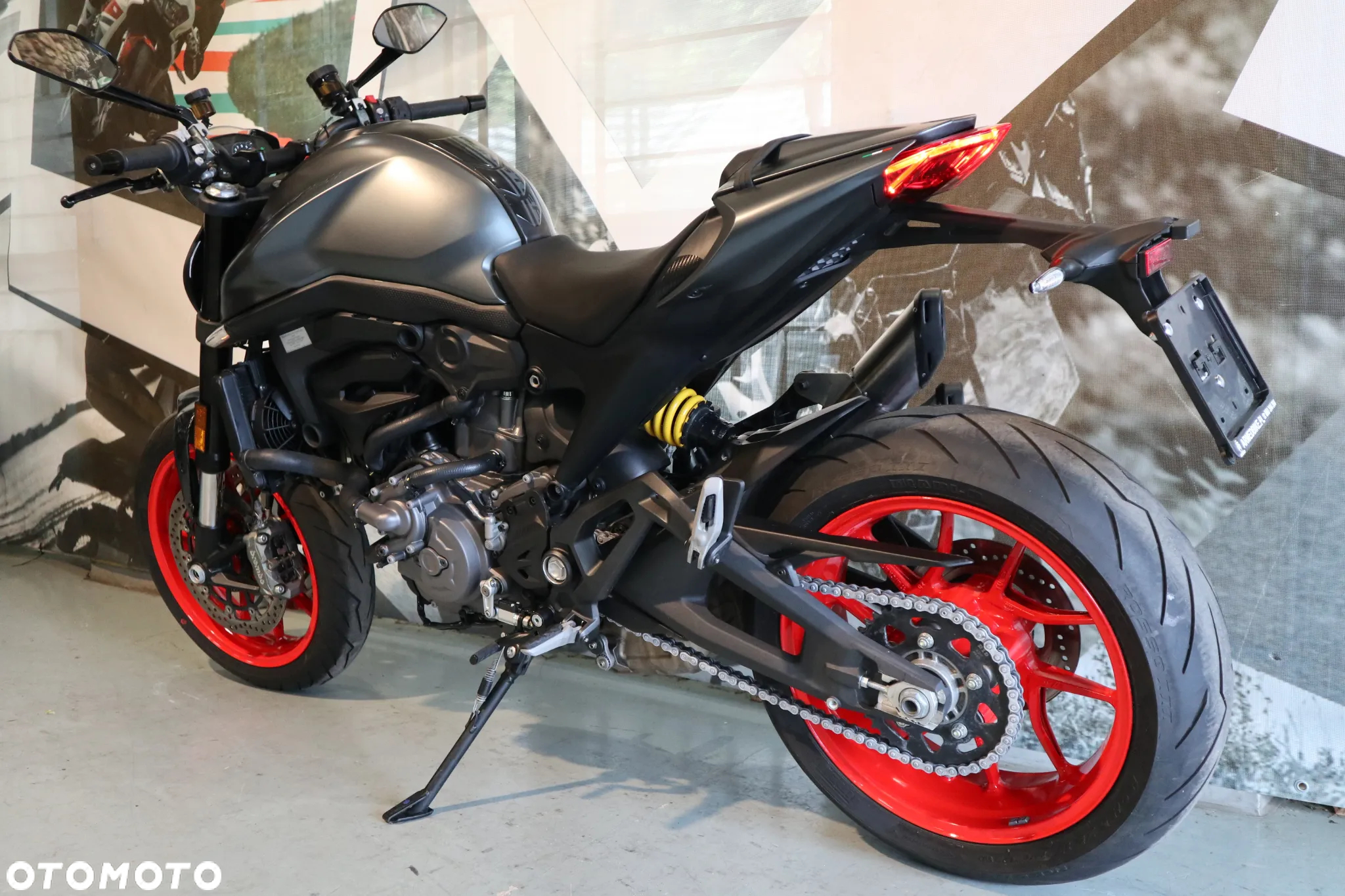 Ducati Monster - 7