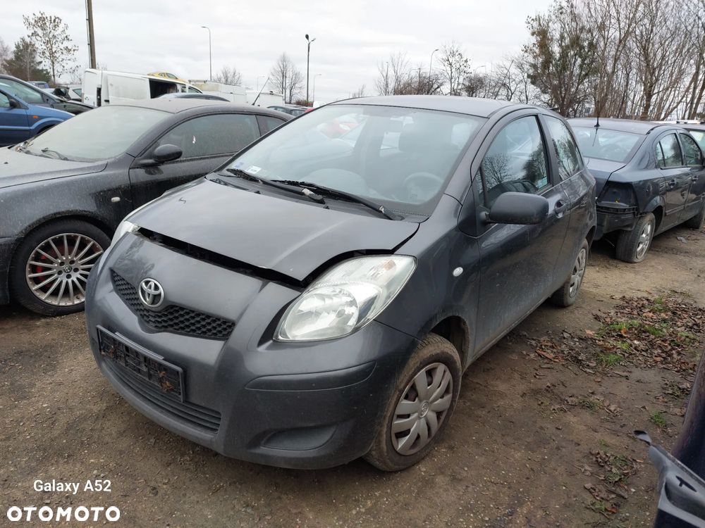 Zderzak TOYOTA YARIS 2 LIFT 1,0B 09R. maska,lampy,drzwi,klapa..... - 2