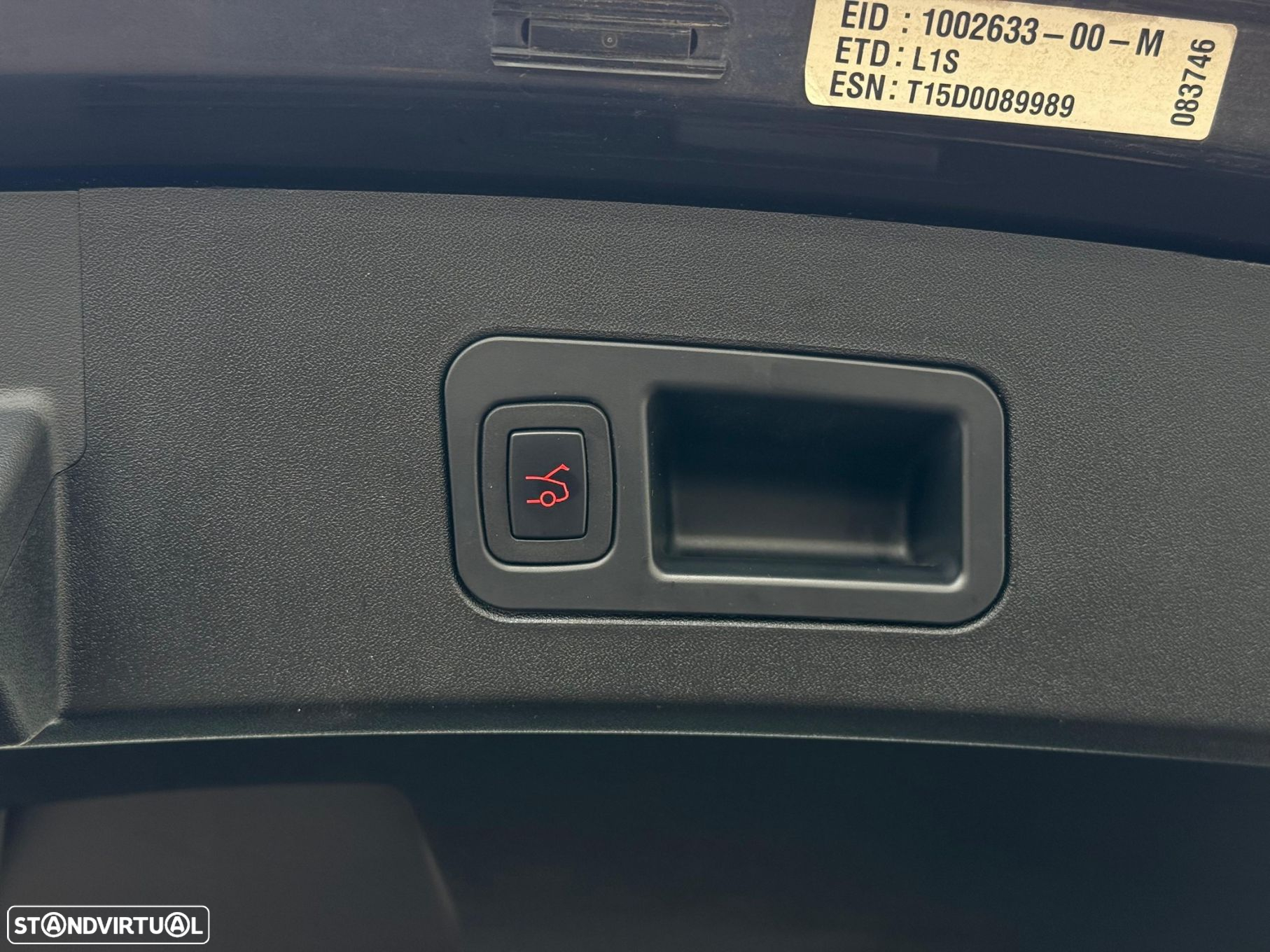 Tesla Model S 85D - 16