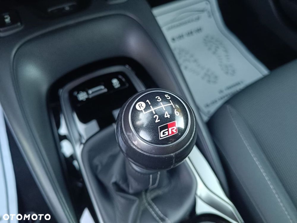 Toyota GR Corolla - 32