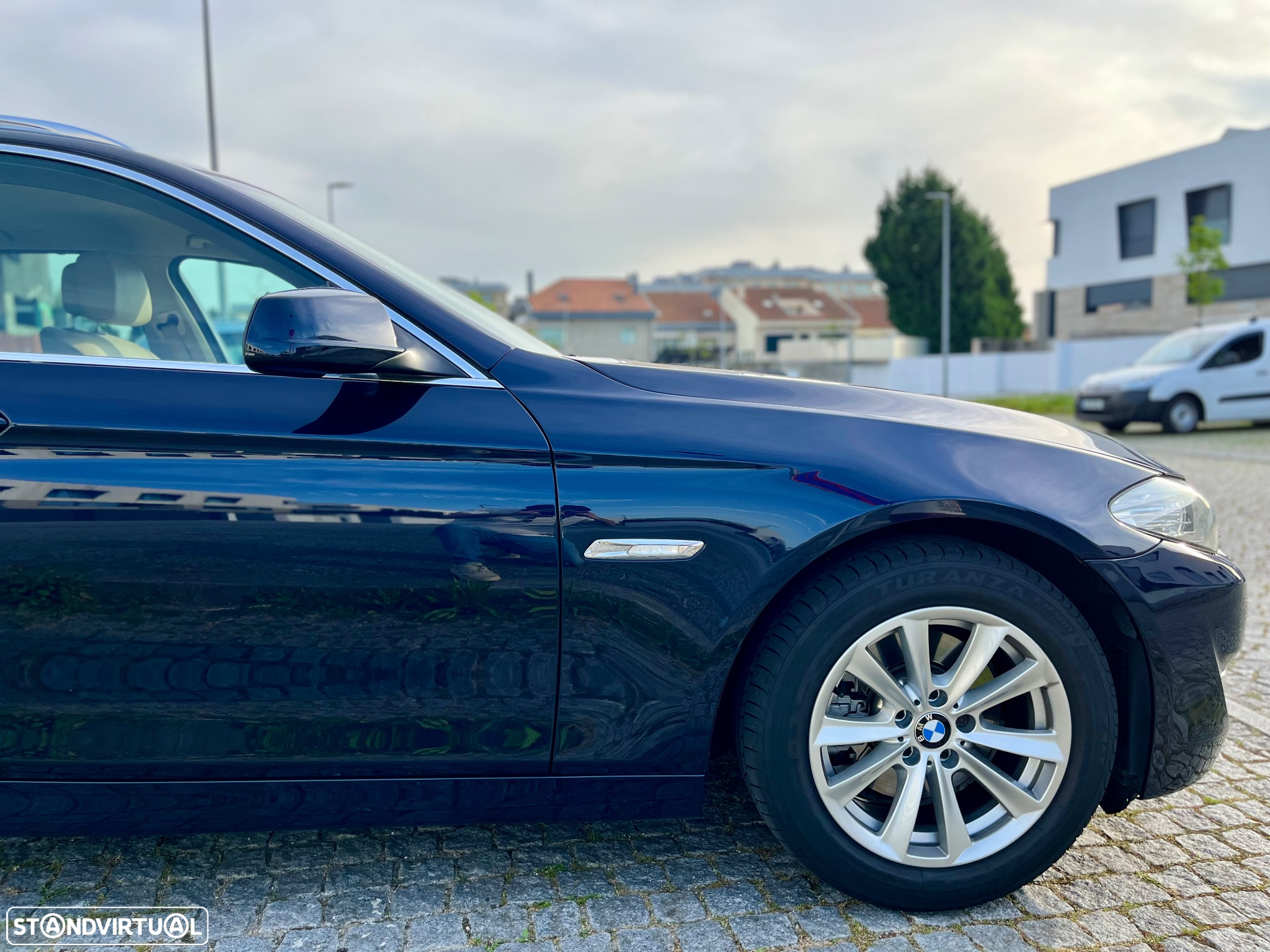 BMW 520 d Auto - 25