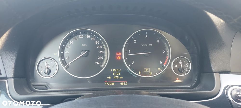 BMW Seria 5 520d - 8