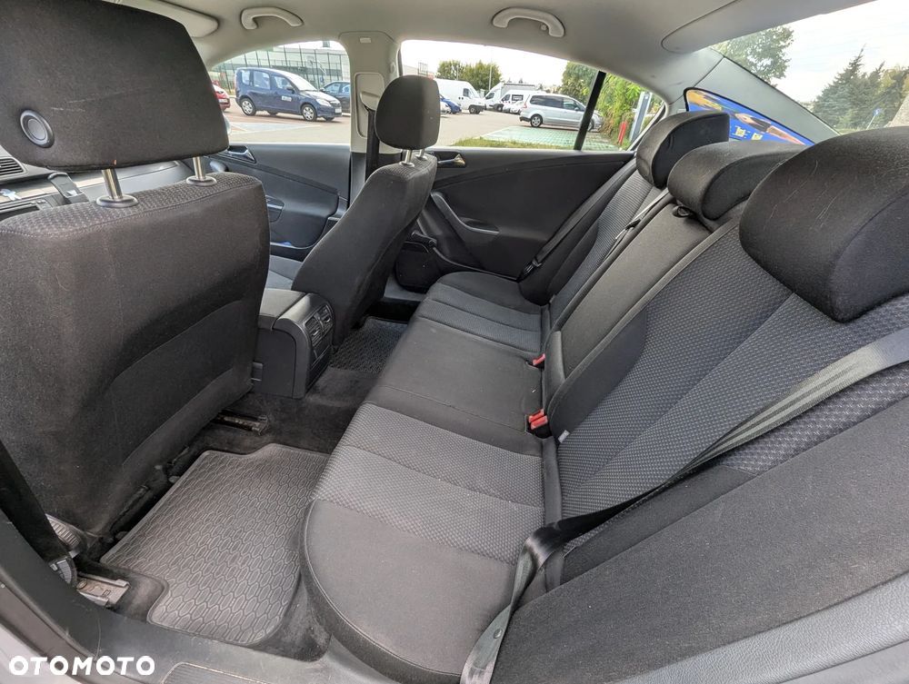 Volkswagen Passat - 7