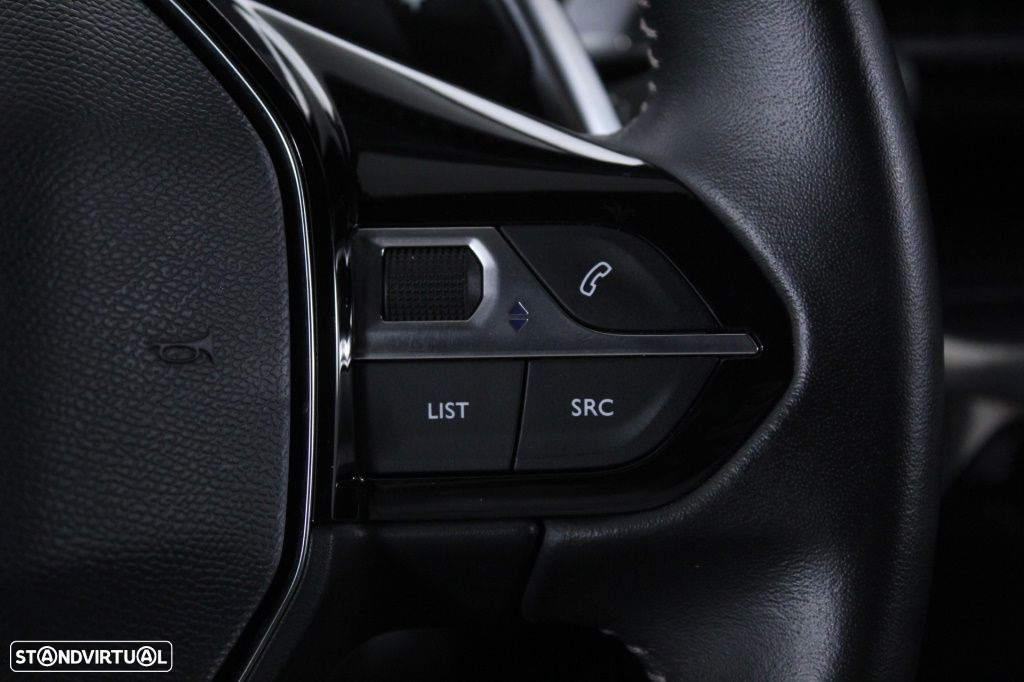 Peugeot 5008 1.2 PureTech Allure Pack EAT8 - 23
