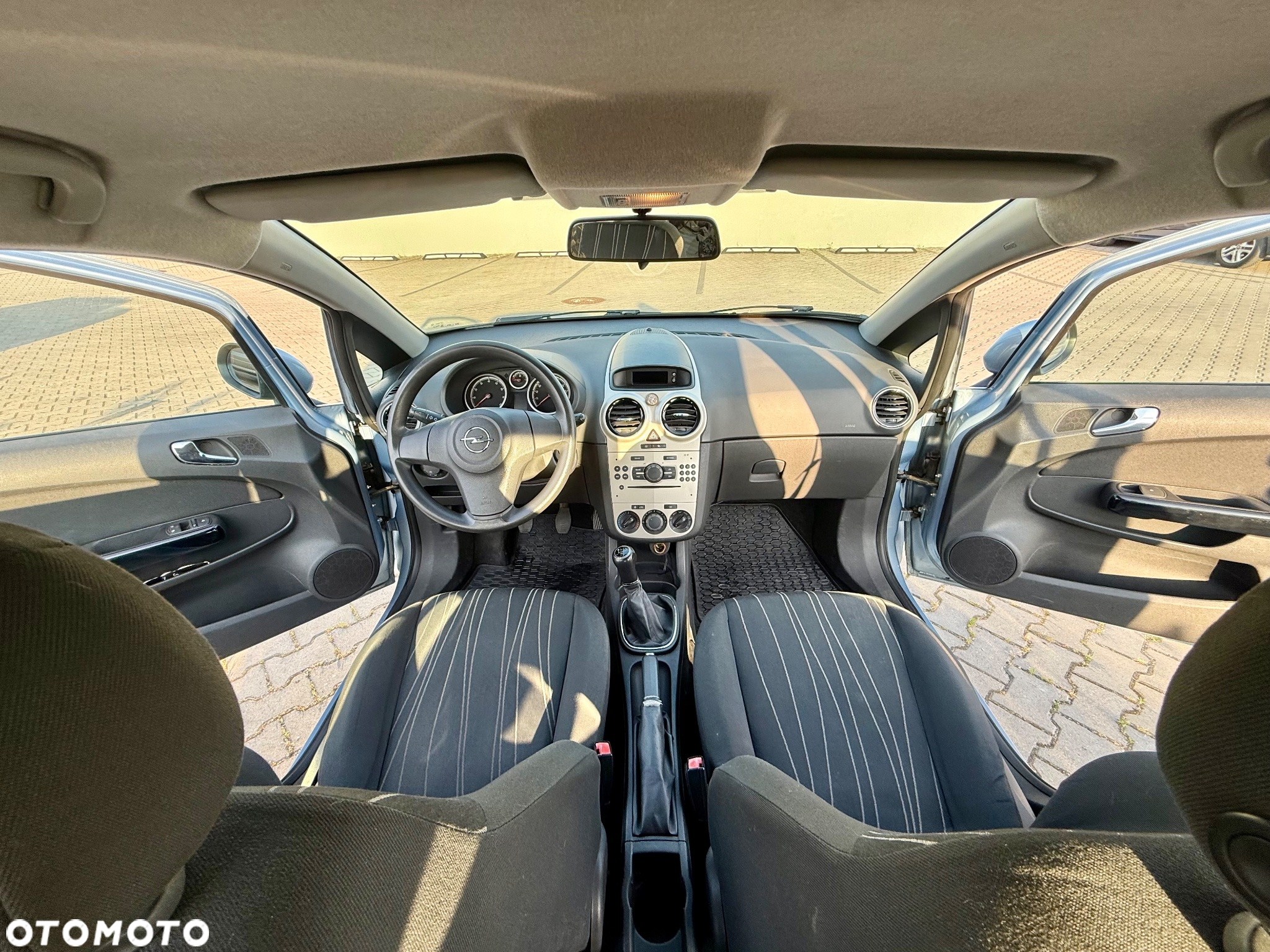Opel Corsa 1.2 16V - 9