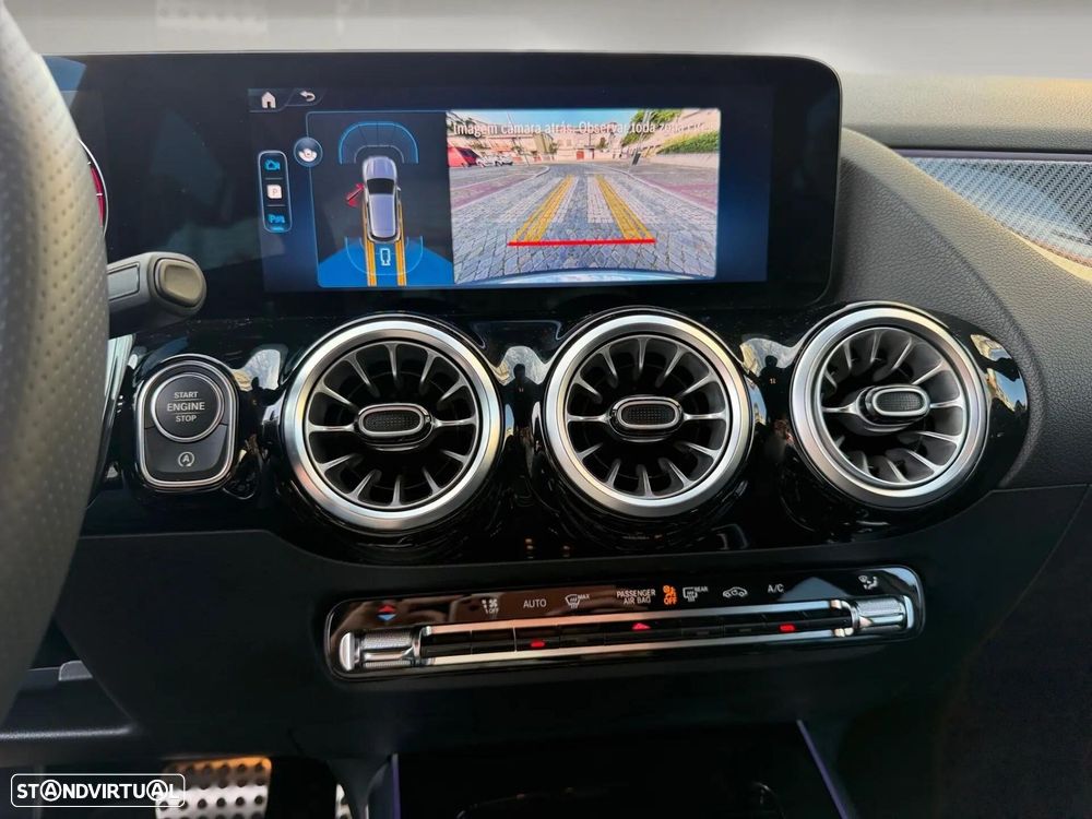 Mercedes-Benz GLA 180 d AMG Line - 9