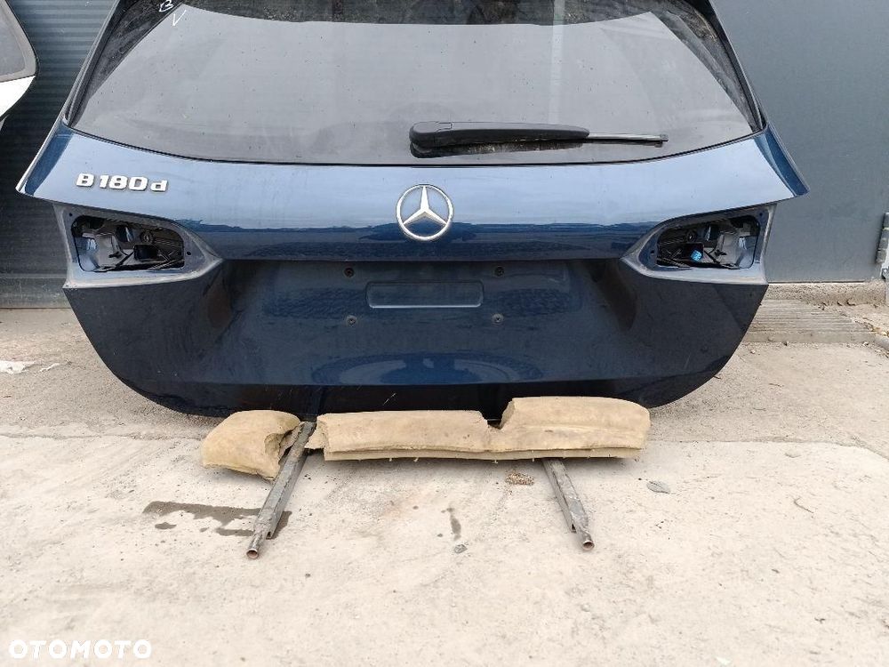 MERCEDES B W247 KLAPA BAGAŻNIKA - 7
