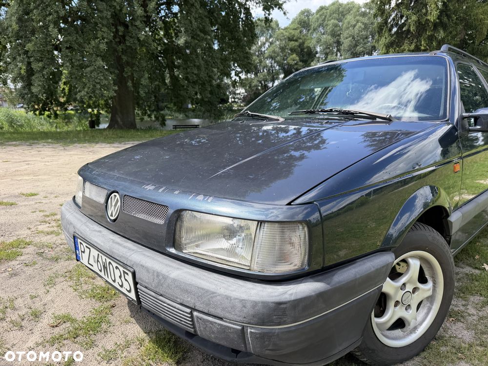 Volkswagen Passat 1.8 GL - 6