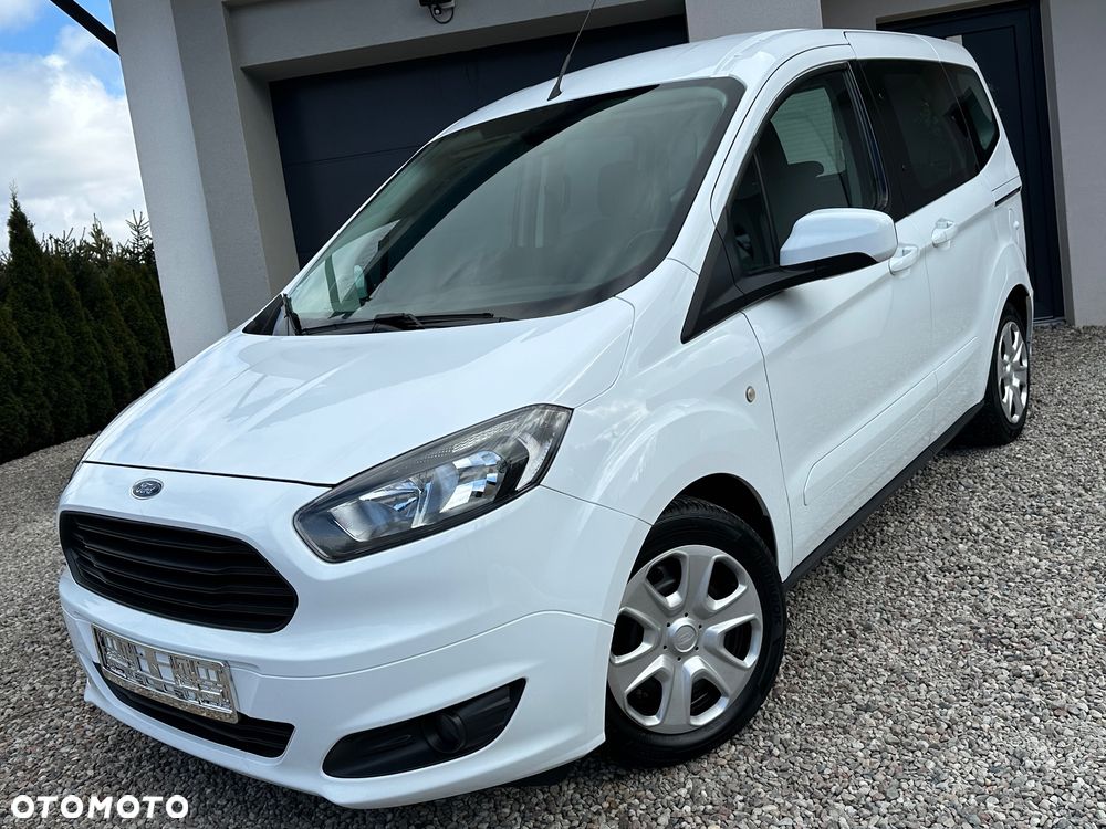 Ford Tourneo Courier 1.5 TDCi S&S Ambiente - 11