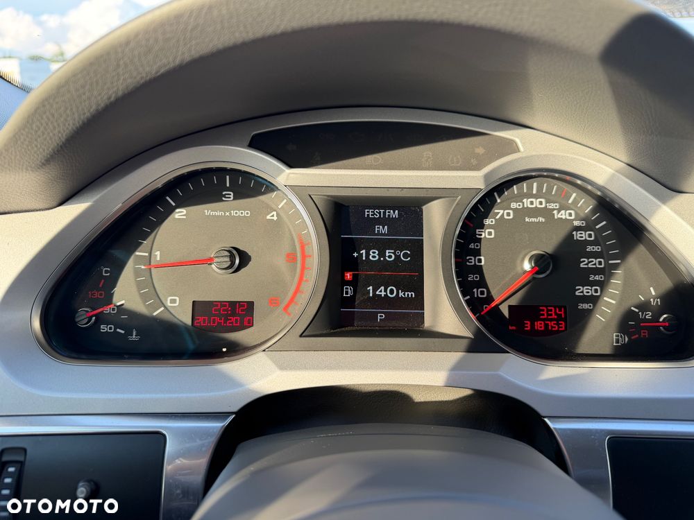 Audi A6 Avant - 14