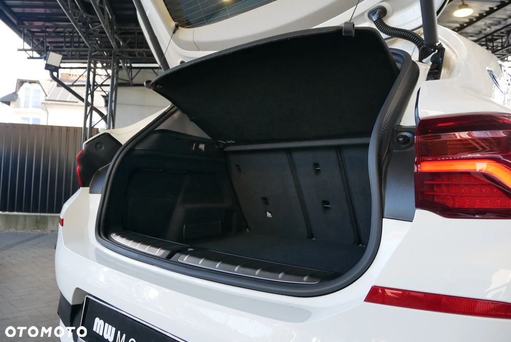 BMW X2 xDrive25e Advantage Plus - 29