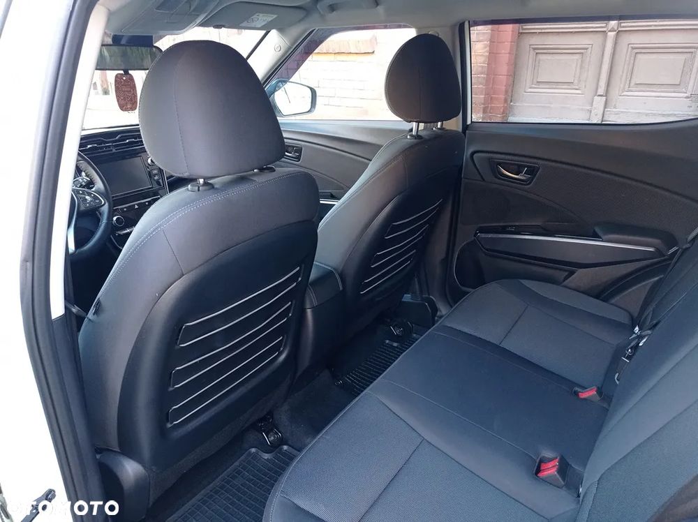 SsangYong/KGM Tivoli Grand - 13