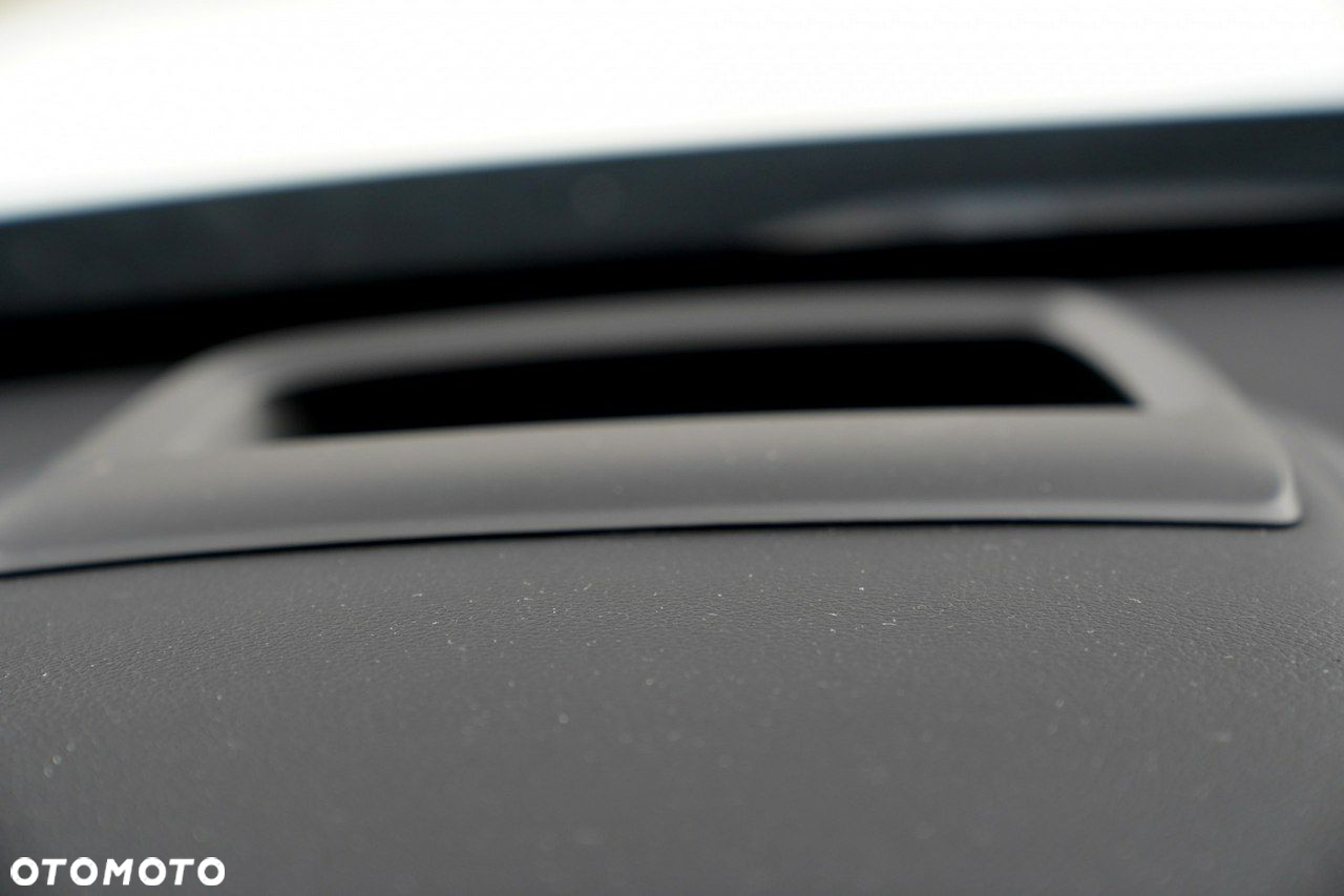 Volvo XC 90 D5 AWD Inscription 7os - 32