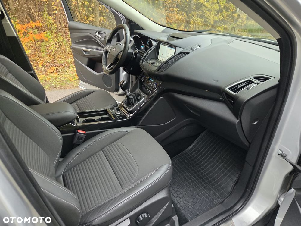 Ford Kuga 1.5 EcoBoost 2x4 Business Edition - 15