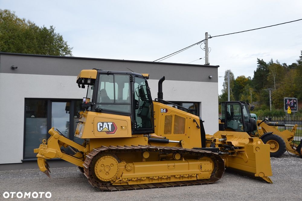 Caterpillar CAT D4 LGP 16A - 12