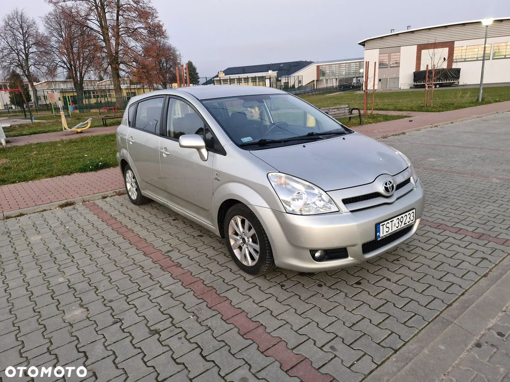Toyota Corolla Verso 2.0 D-4D Prestige 7os - 2