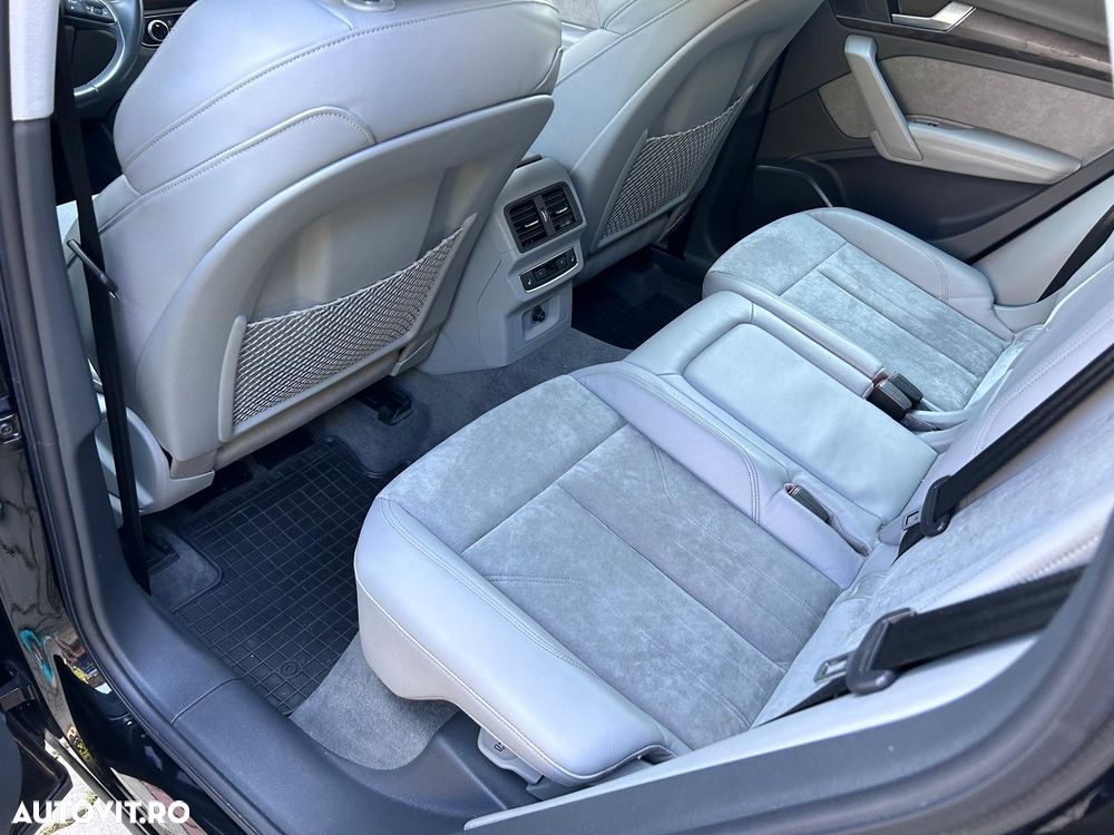 Audi Q5 55 TFSIe quattro S tronic S line business - 8