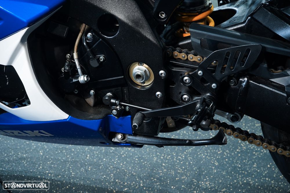 Suzuki GSX-R k8 - 7