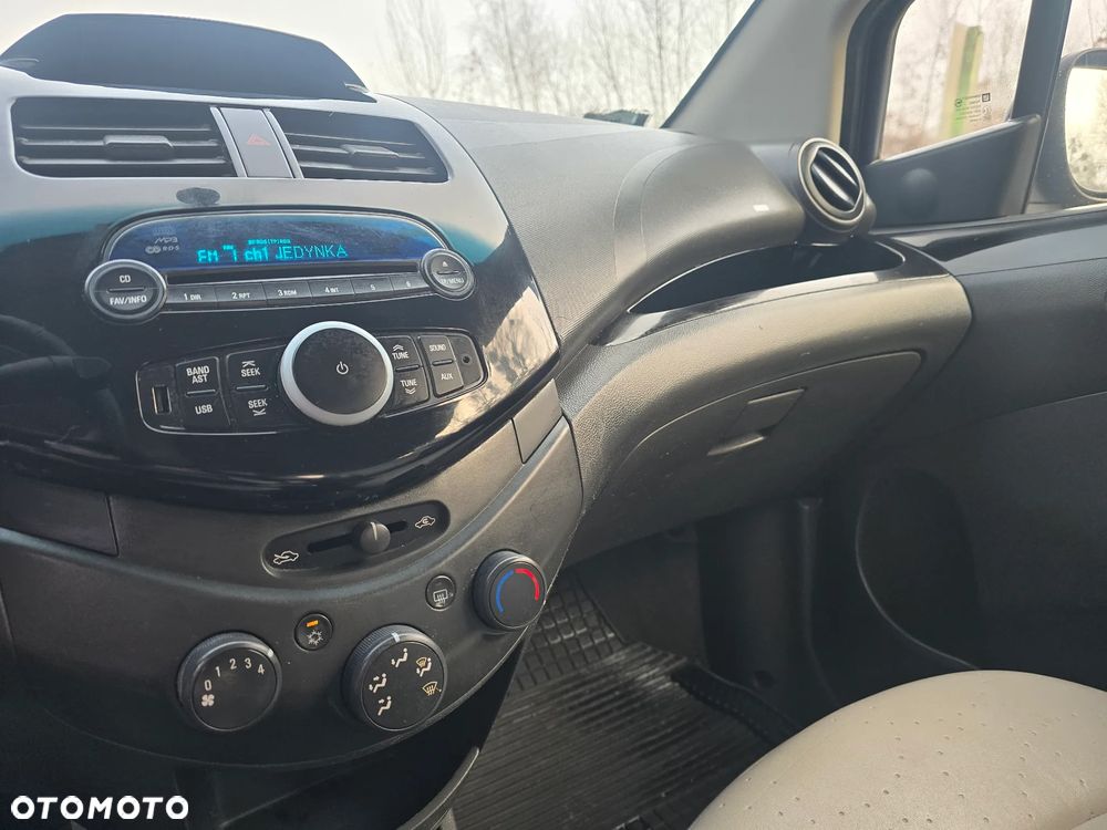 Chevrolet Spark 1.0 Base+ - 11