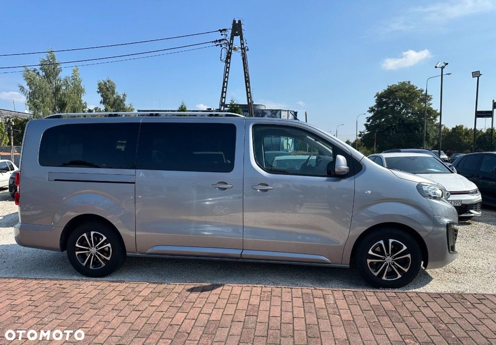 Peugeot Traveller - 4