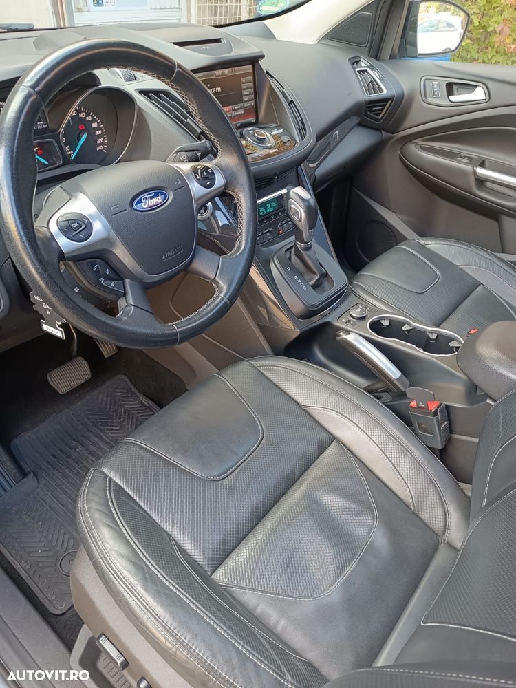 Ford Kuga 2.0 TDCi Powershift 4WD Titanium - 8