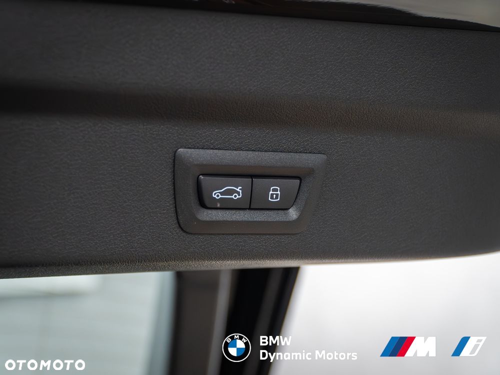 BMW iX2 eDrive20 - 13