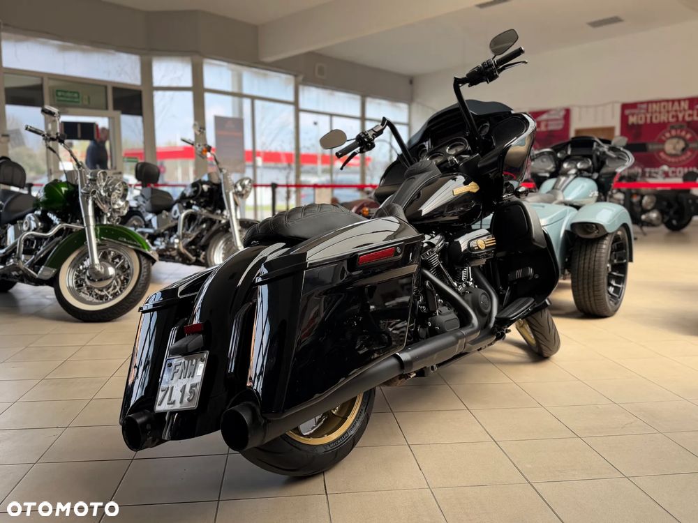 Harley-Davidson Touring Road Glide - 12