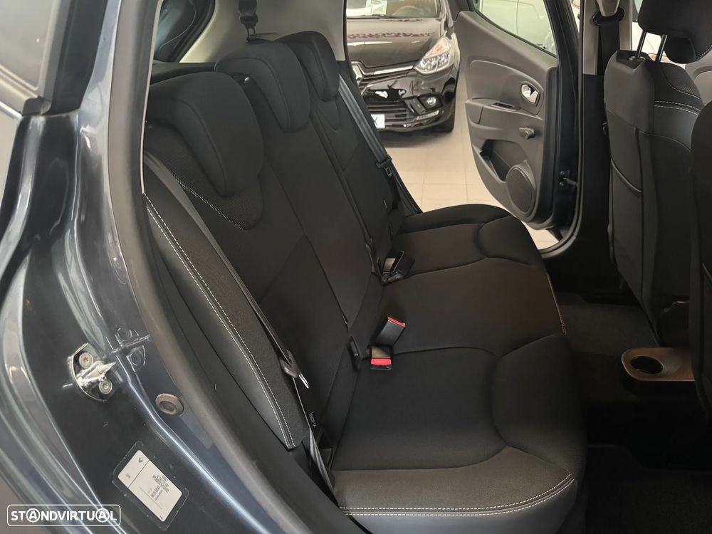 Renault Clio TCe 90 Luxe - 21