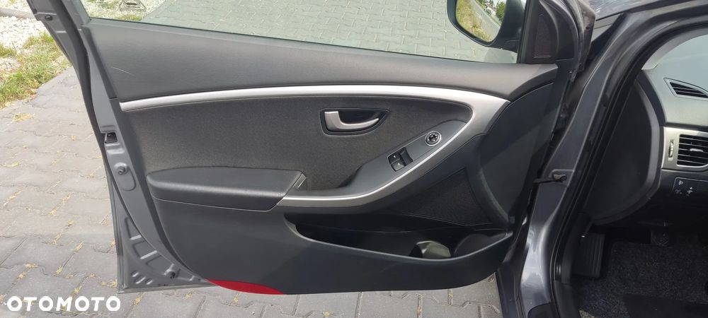 Hyundai i30 1.4 Fifa World Cup Edition - 19