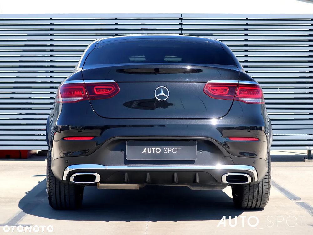 Mercedes-Benz GLC 300 d 4Matic 9G-TRONIC AMG Line - 5