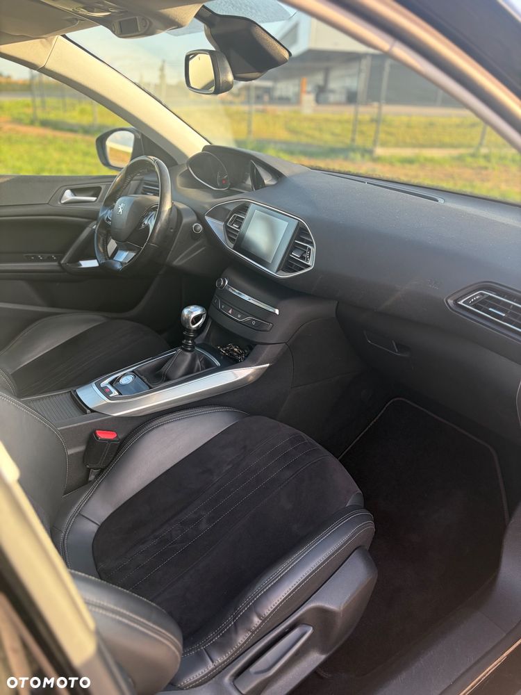 Peugeot 308 e-HDi FAP 115 Stop&Start Business Line Niveau 1 - 13
