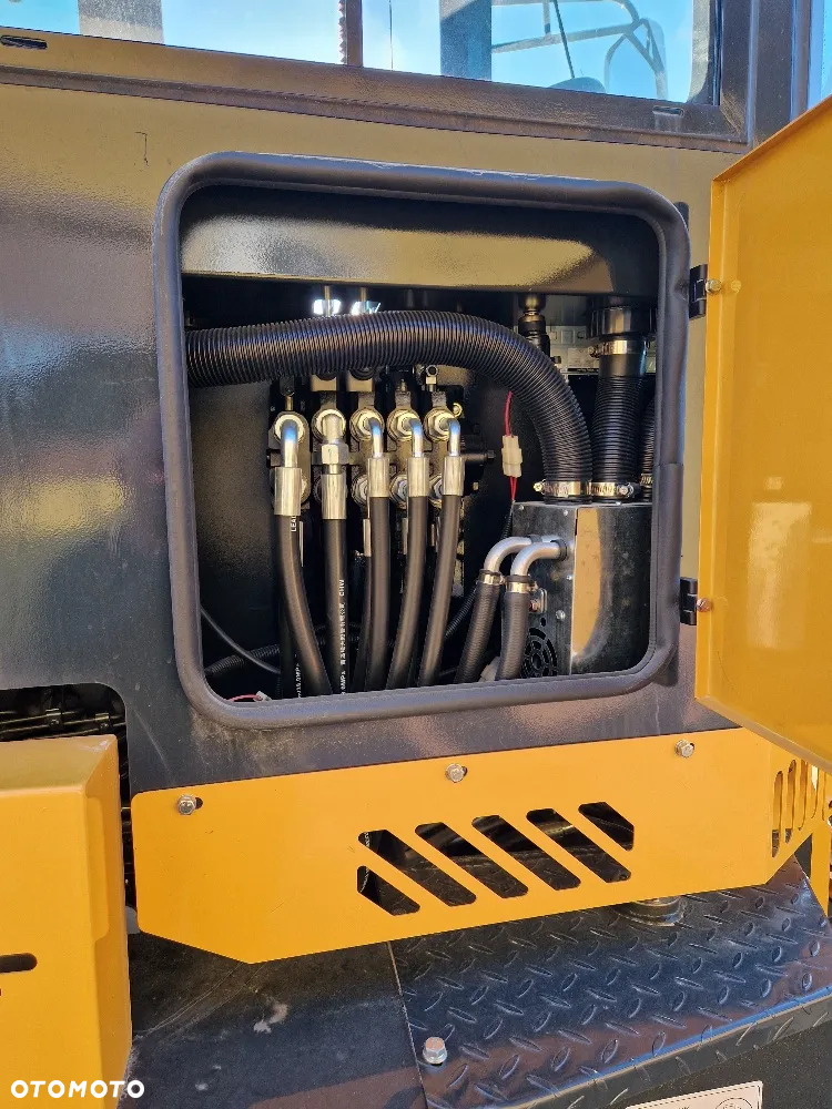 JCB 1CX - 18