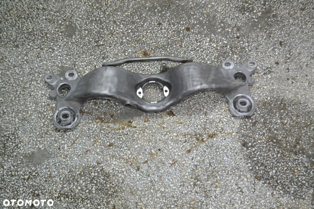AUDI A4 B6 B7 SEAT EXEO ŁAPA PODPORA SKRZYNI BIEGÓW 8E0399263AL - 2