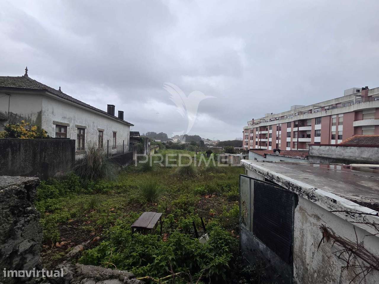 Terreno de Luxo com Projeto em Estudo Moradia V7 a 1,5km da Praia - Grande imagem: 4/9