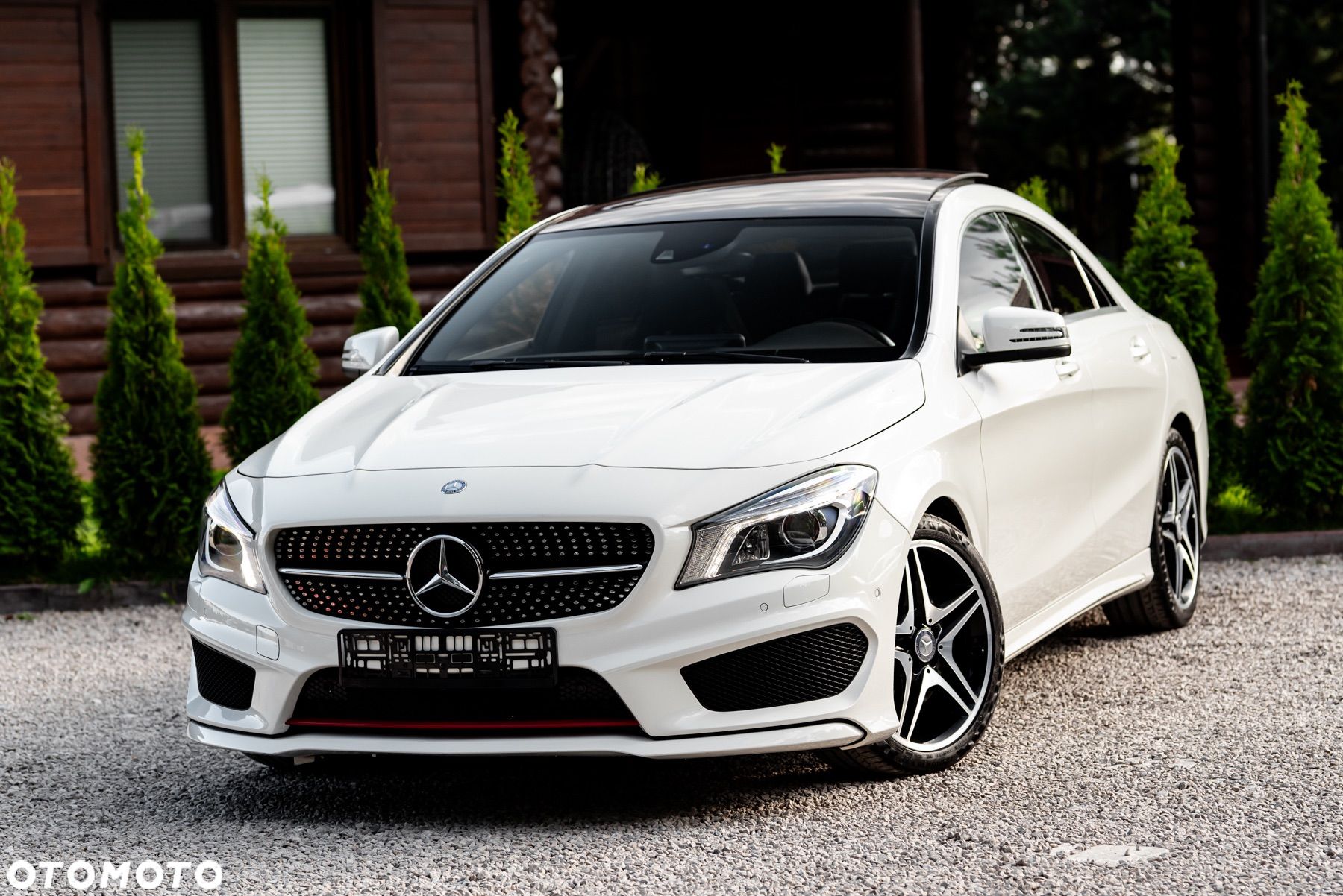 Mercedes-Benz CLA 250 7G-DCT AMG Line - 1