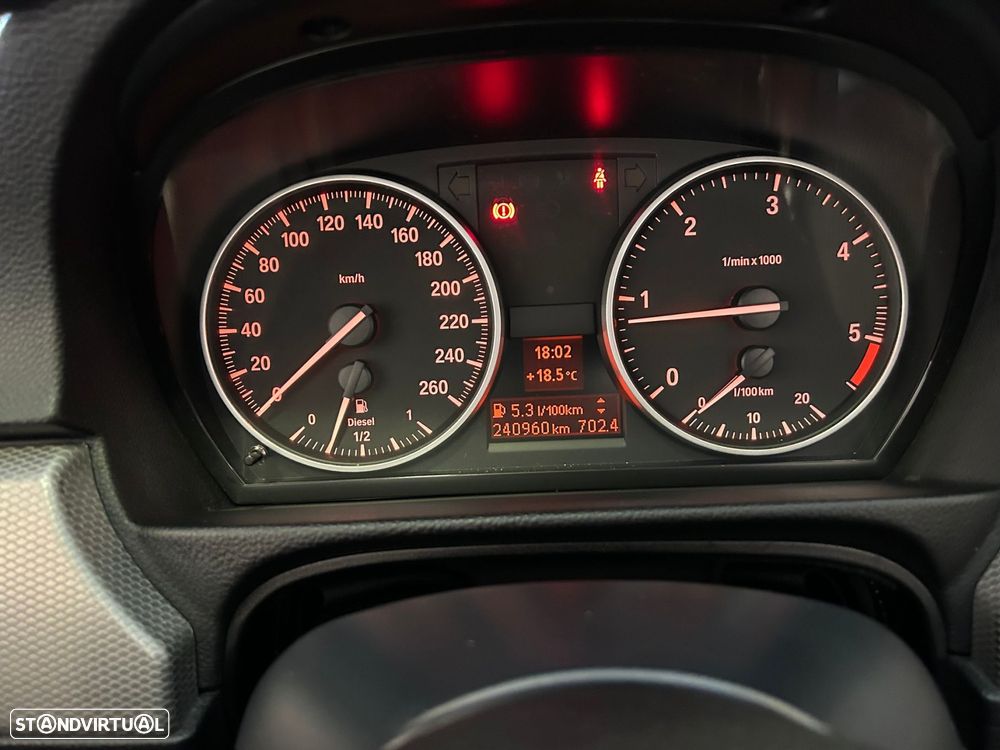 BMW 320 - 18