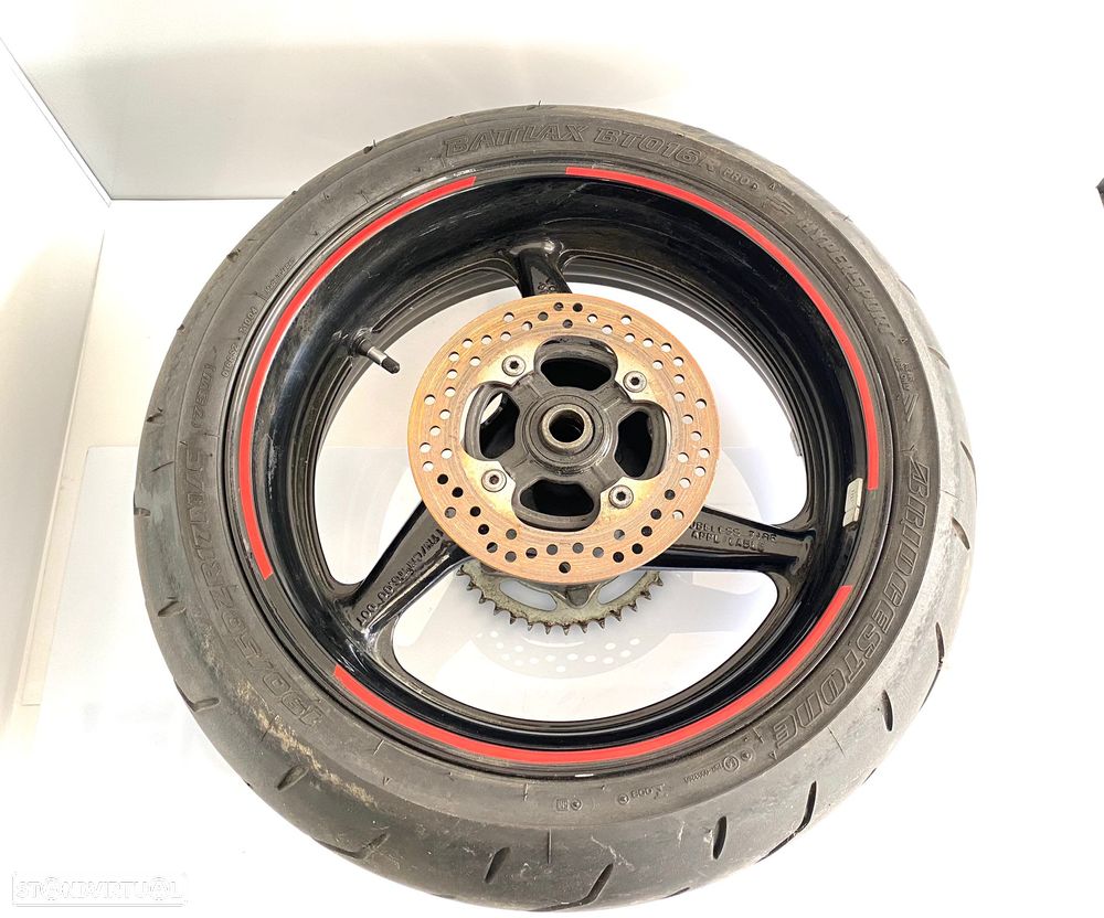 roda traseira honda cbr 954 ano 2002 - 2003 usado - 1