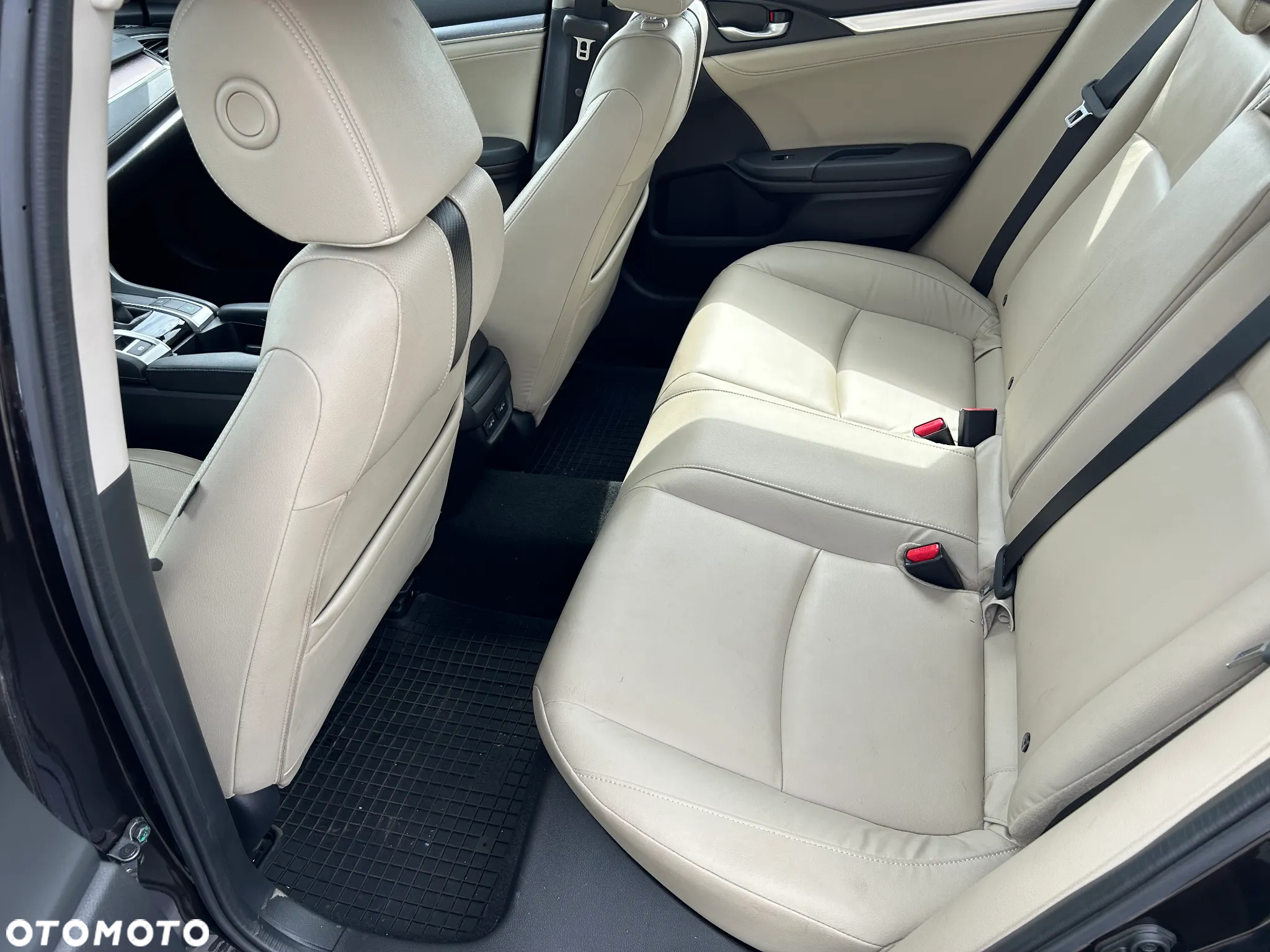 Honda Civic 1.5 i-VTEC Turbo Executive - 8