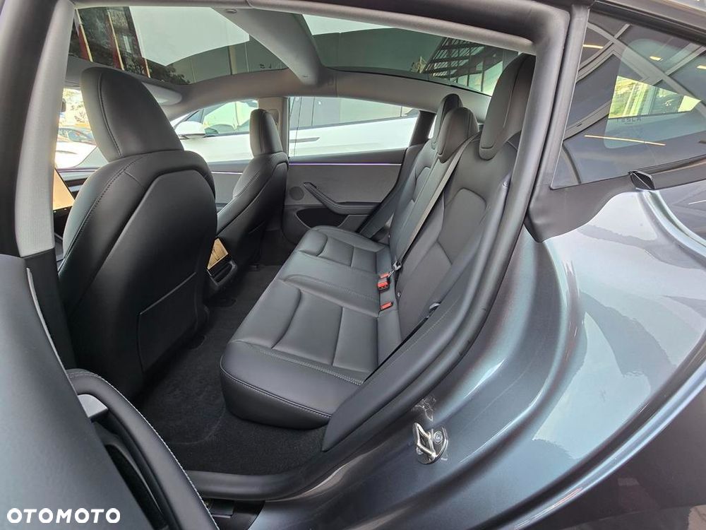 Tesla Model 3 RWD Premium - 9