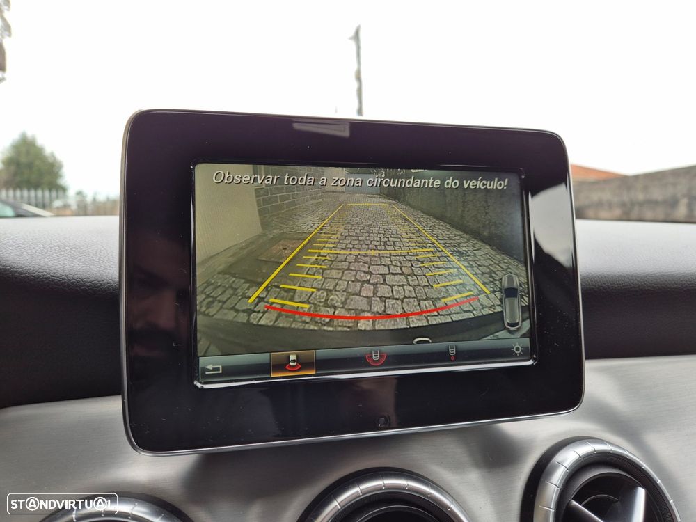 Mercedes-Benz CLA 200 d Shooting Brake AMG Line Aut. - 24