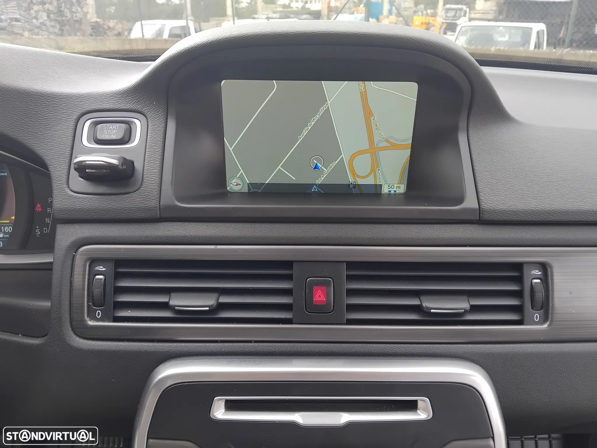 Volvo XC 70 2.0 D4 Summum Dynamic Geartronic - 16